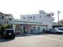 コンビニ　ファミリーマート箕面半町店（コンビニ）まで762m