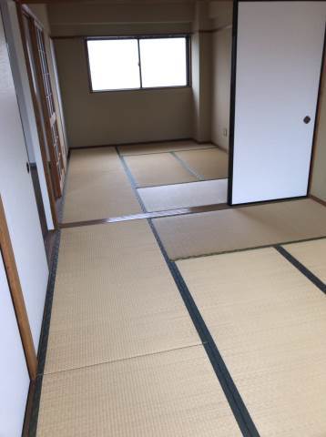 ＪＲ呉線 新広駅 徒歩10分 3階建 築34年の内装写真