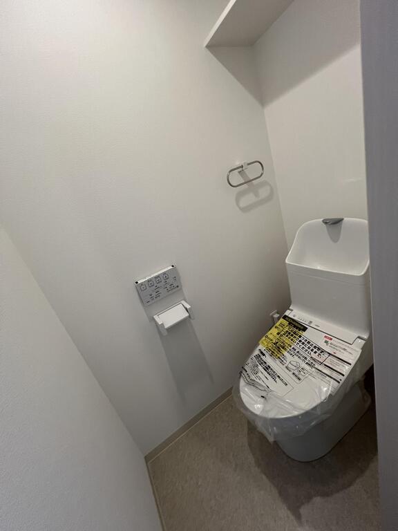 西鉄天神大牟田線 雑餉隈駅 徒歩21分 3階建 築1年のトイレ写真