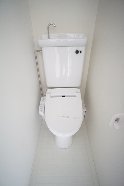 DOMAガレージハウスのトイレ写真