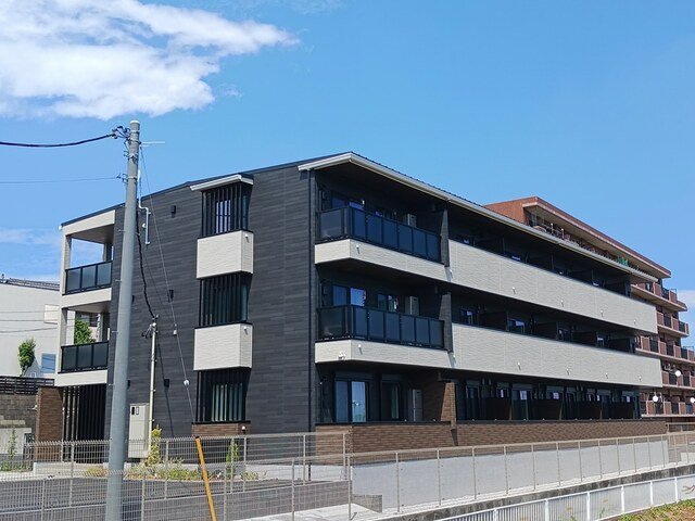 建物外観　外観は落ち着いています