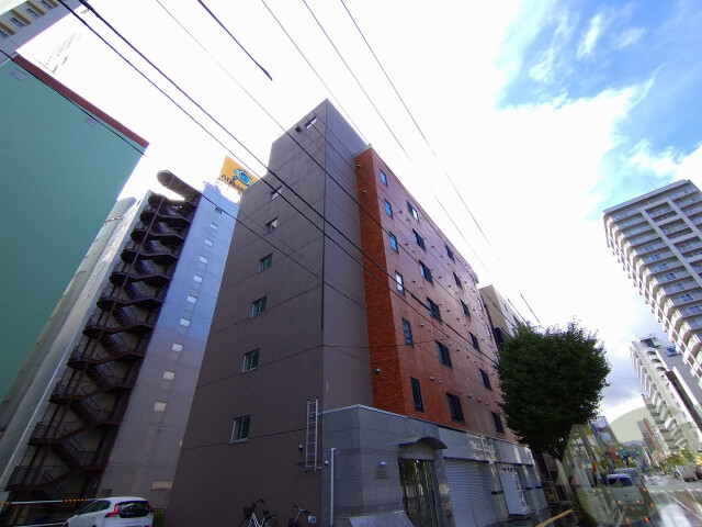 建物外観　札幌市中央区南６条西「ワールドヒルズ札幌」