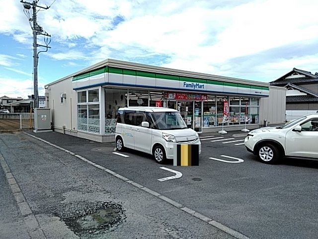 コンビニ　ファミリーマート 宇都宮五代二丁目店（コンビニ）まで2501m