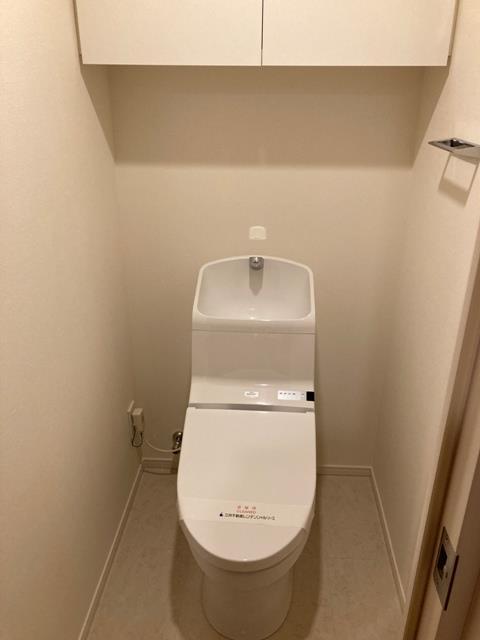 トイレ　※別部屋の参考写真です。
