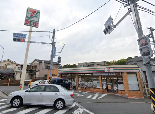 コンビニ　セブンイレブン横浜岡村４丁目店（コンビニ）まで649m