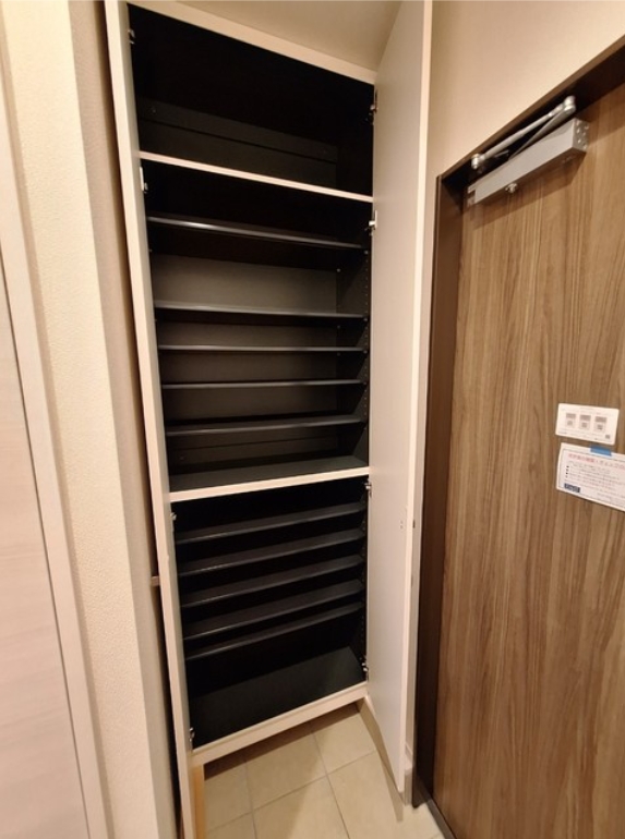 Rosy Residence Shirokaneの玄関写真