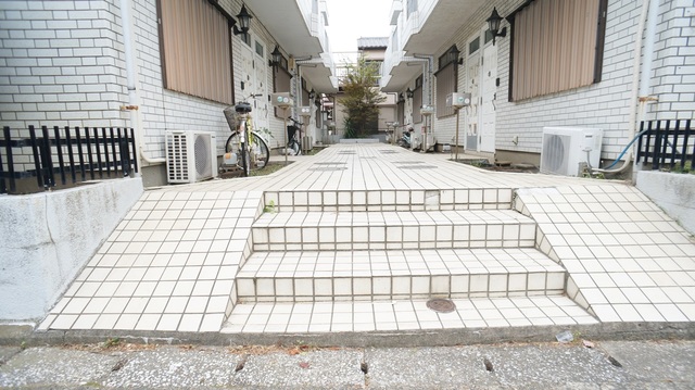 東京メトロ東西線 行徳駅 徒歩13分 2階建 築42年の外観写真