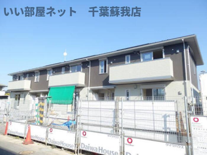建物外観　落ち着いた色のツートンカラーがポイントの外観♪