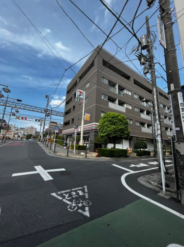 コンビニ　セブンイレブン 下板橋駅前店（コンビニ）まで302m