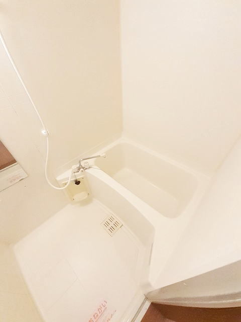 バス・シャワールーム　※写真は別号室のものですので現状優先とさせていただきます