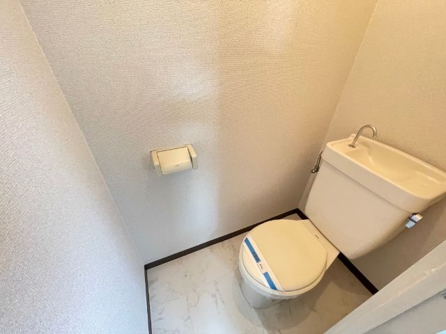 トイレ　清潔感のあるトイレ