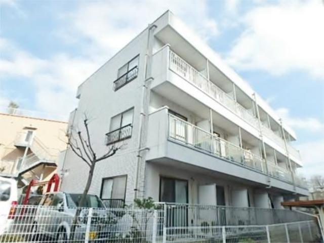 建物外観　帝京大学まで徒歩３分、中央大学まで徒歩１０分で学生の方にオス
