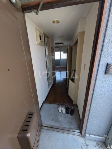 グレース六番の玄関写真
