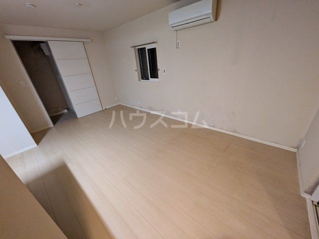 Rooms武蔵浦和の居間写真