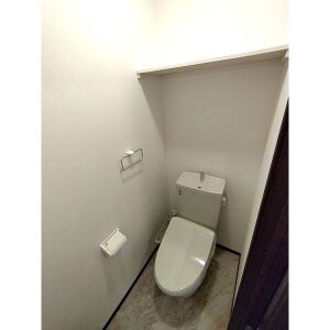 トイレ　写真はA棟206号室になります