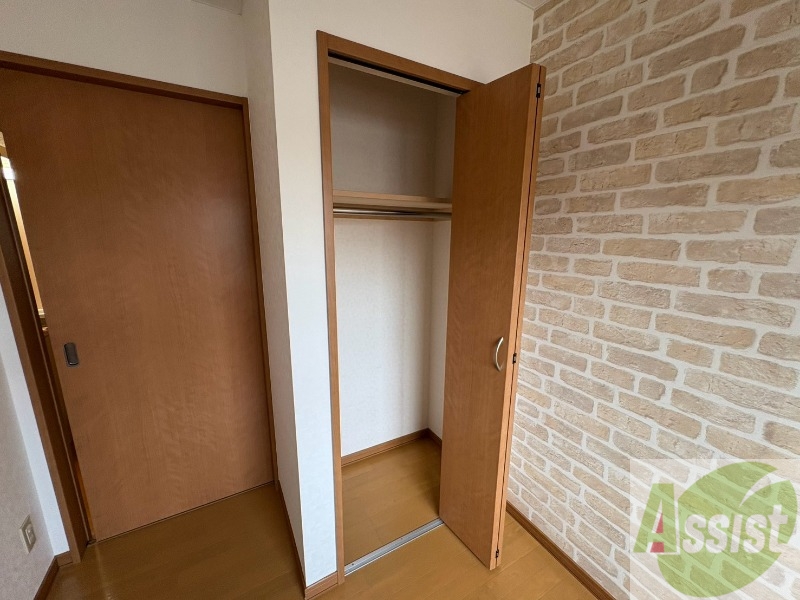 収納　寝室の収納です。部屋がすっきり片付きます。