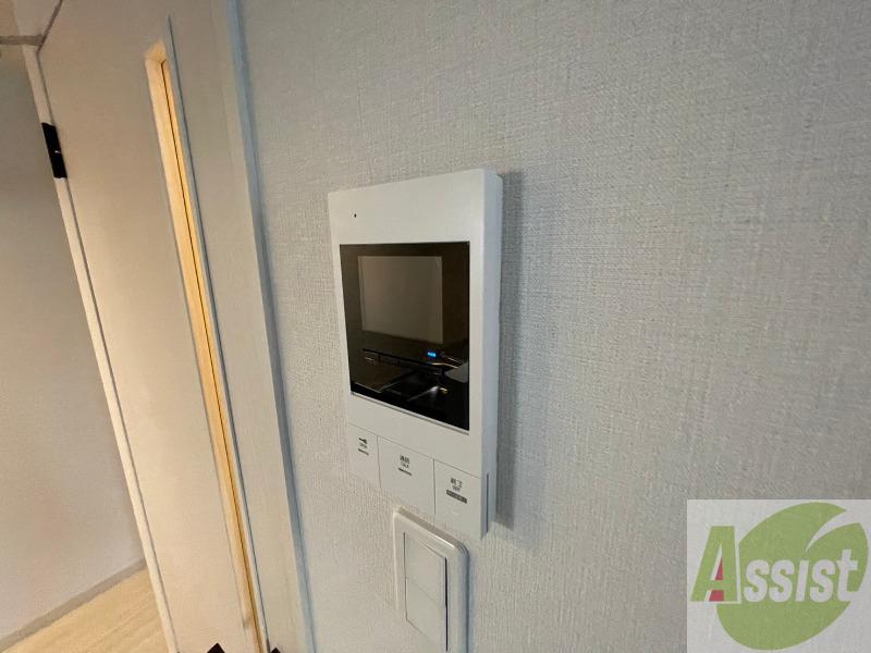 セキュリティ　ＴＶモニター付インターホンです。来客者の顔が見えるので安心！