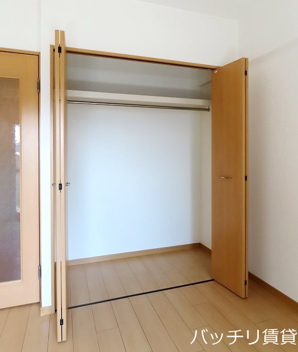 収納　同型タイプの為、現状を優先致します。