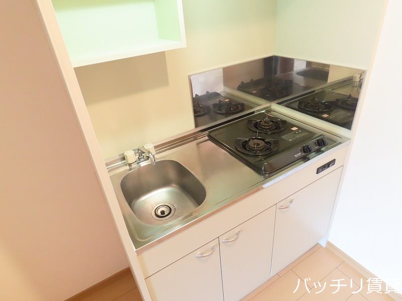 キッチン　同型タイプの為、現状を優先致します。