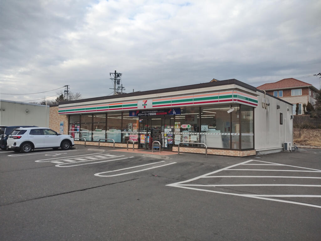 コンビニ　セブンイレブン仙台紫山4丁目店（コンビニ）まで495m