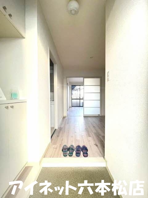 玄関　玄関からはこんな感じです
