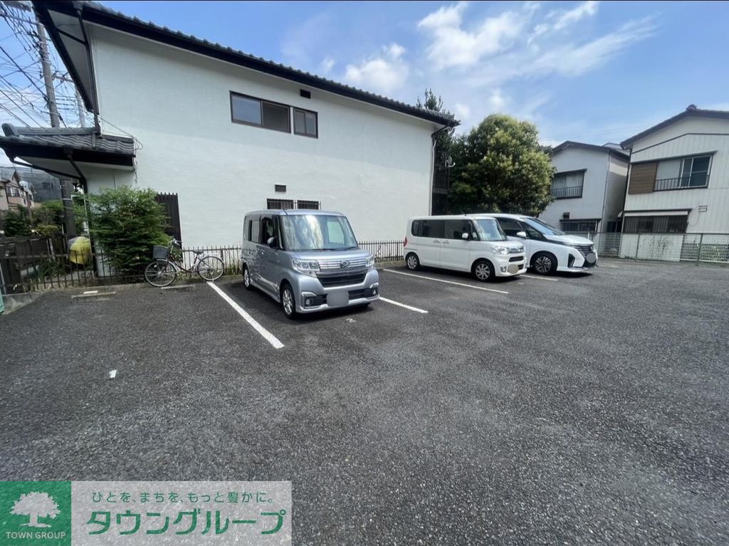 駐車場　駐車場