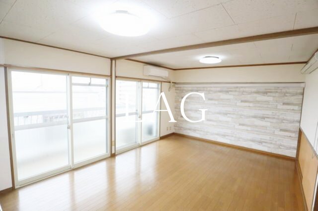 居室・リビング　洋室のお部屋です。