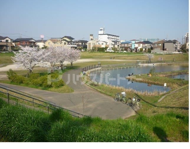 公園　谷塚治水緑地（公園）まで750m