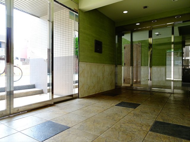 京王線 明大前駅 徒歩7分 3階建 築19年の外観写真
