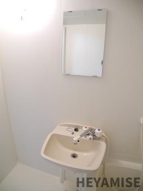 洗面設備　※同間取りの別の階のお部屋の画像です※現況を優先します
