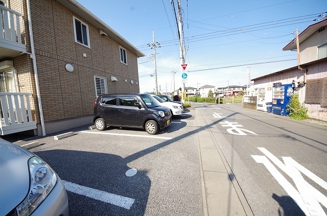 駐車場　敷地内駐車場