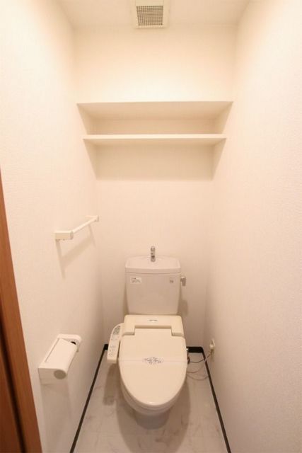 マンション花房のトイレ写真