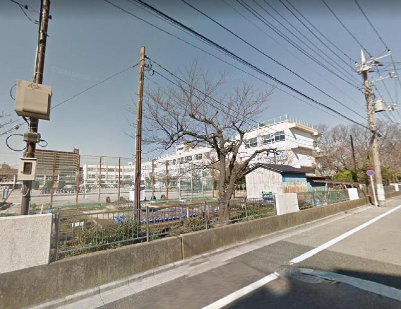 小学校　足立区立大谷田小学校（小学校）まで190m