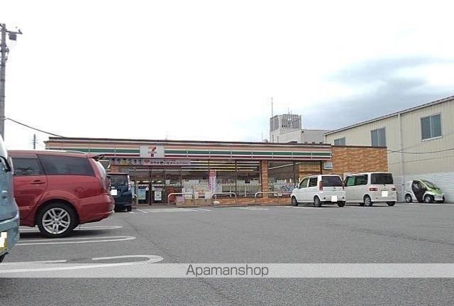 コンビニ　セブンイレブン小笠原店（コンビニ）まで800m