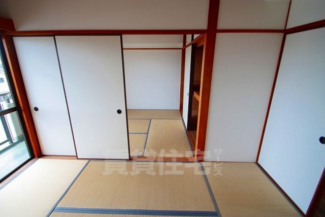 地下鉄長堀鶴見緑地線 門真南駅 徒歩13分 6階建 築39年の内装写真