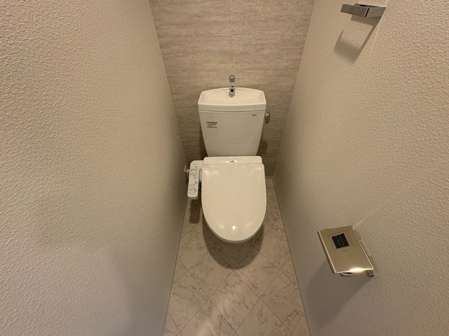 トイレ　別号室の写真