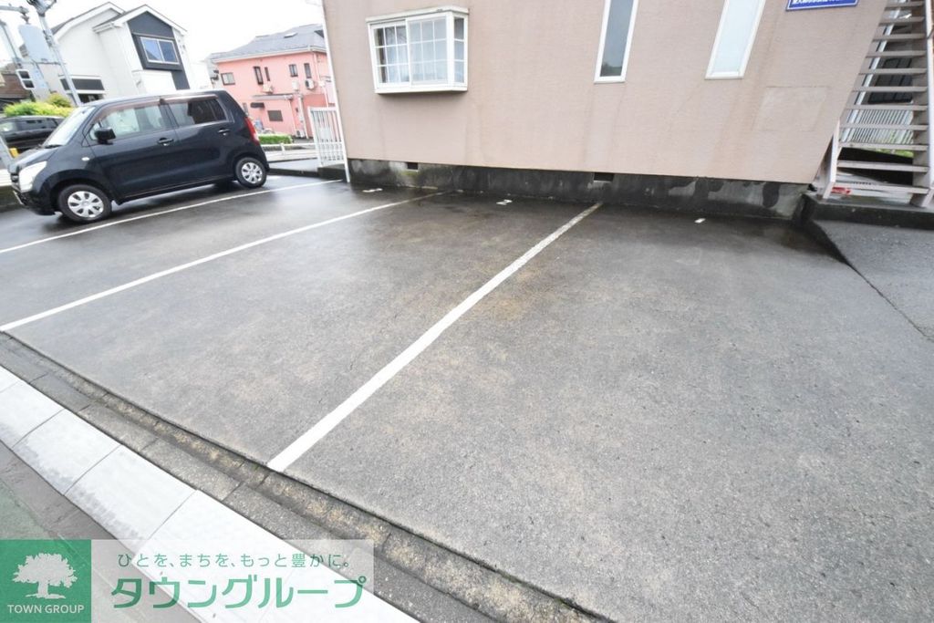 駐車場　駐車場