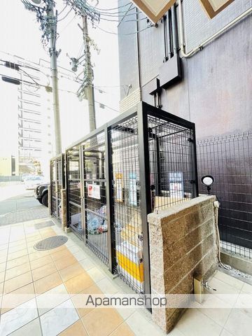 地下鉄東山線 伏見駅 徒歩7分 10階建 築20年の外観写真