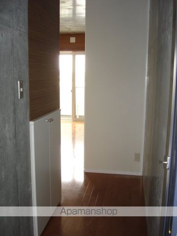 リシェス橋本の玄関写真