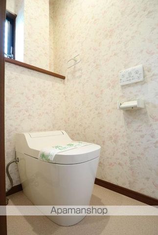 墨田区石原3丁目戸建のトイレ写真