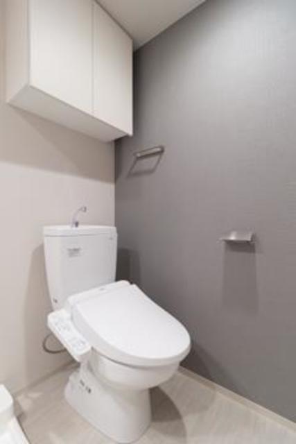 トイレ　※写真は同タイプ住戸です。