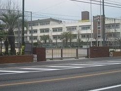 小学校　長尾小学校（小学校）まで850m