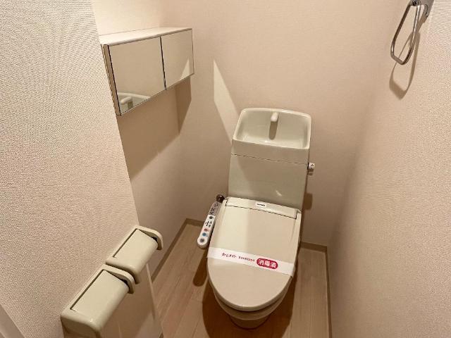 トイレ　シャワー付トイレ