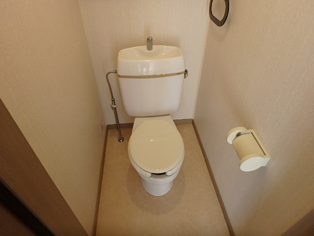トイレ　※別のお部屋のお写真です※