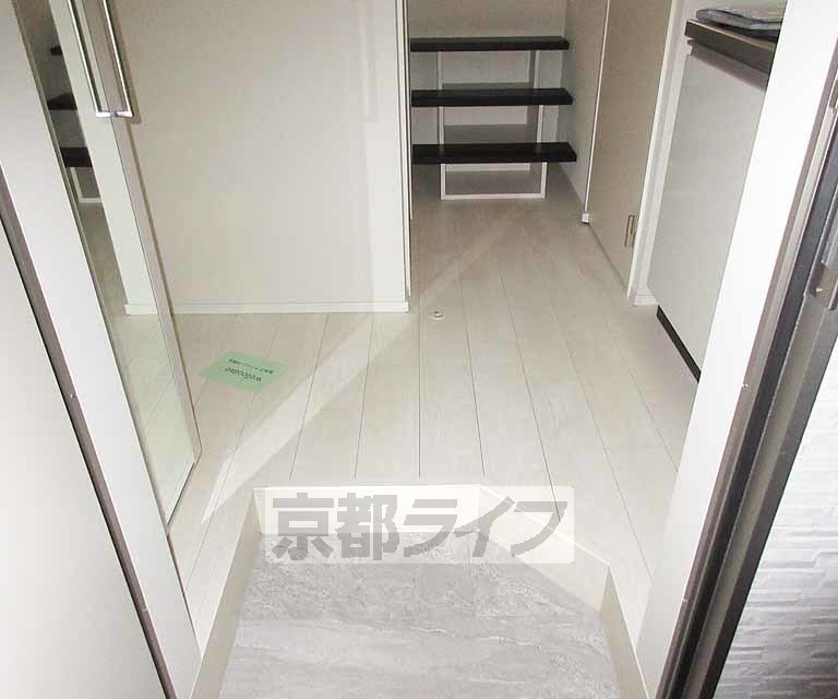 その他部屋・スペース　広々とした余裕のある廊下です。