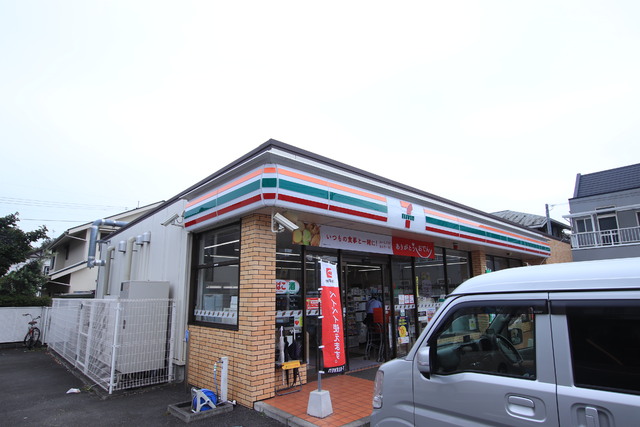 コンビニ　セブン－イレブン　福生南田園１丁目店（コンビニ）まで210m