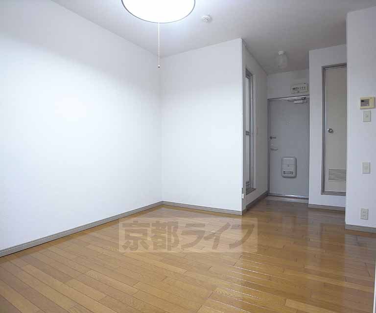 居室・リビング　６帖のお部屋です。