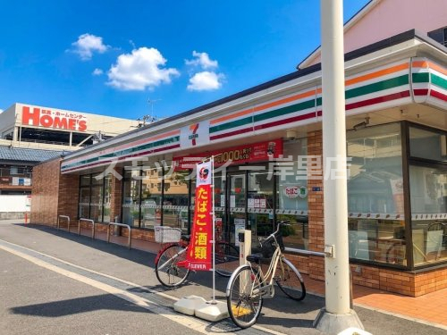 コンビニ　セブンイレブン 大阪南津守1丁目店（コンビニ）まで599m