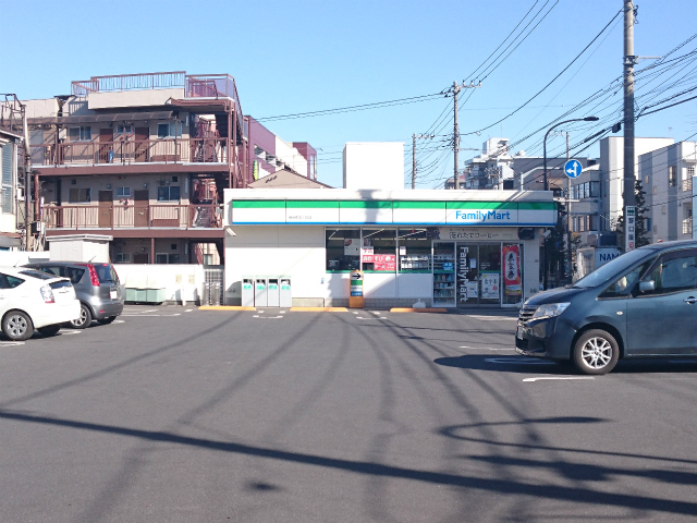 コンビニ　ファミリーマート保谷町五丁目店（コンビニ）まで114m