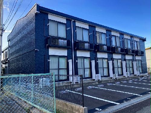 建物外観　家具家電設置、カードキー採用。